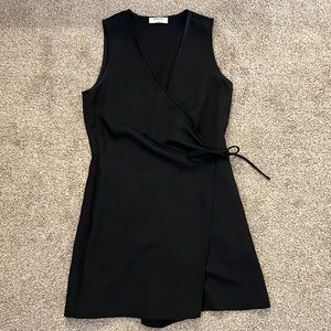 Aritzia Babaton Romper